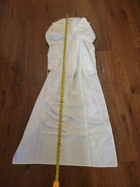 white tubetop dress with a large bow in the back xs/s